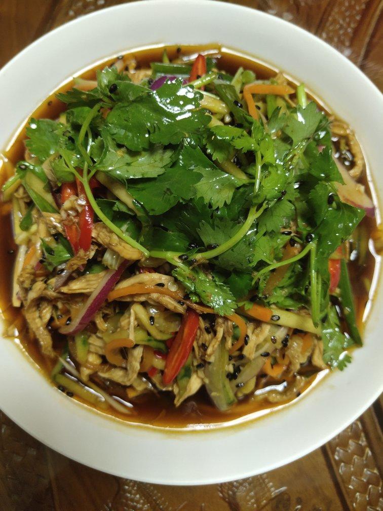 夏季清爽开胃🥒十分钟搞定🐤低脂凉拌鸡胸肉