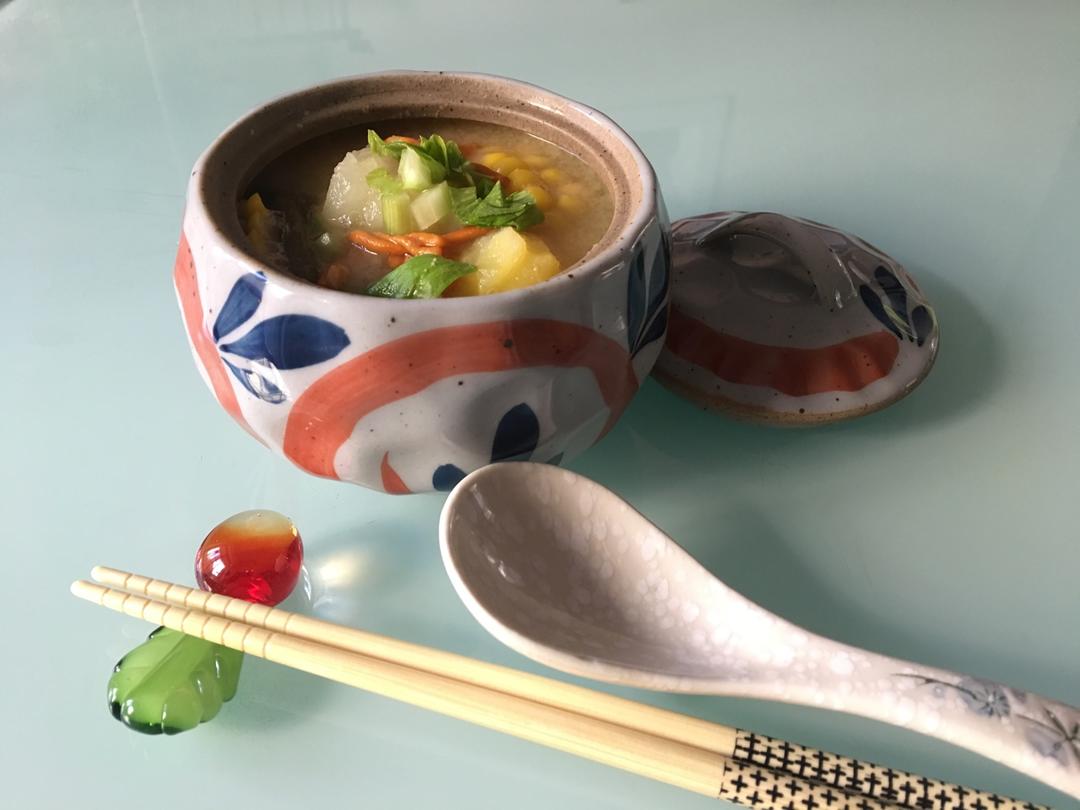 吃冬至萝卜咯~帅帅的冬至元气汤~冬至元气汤·圆满素食