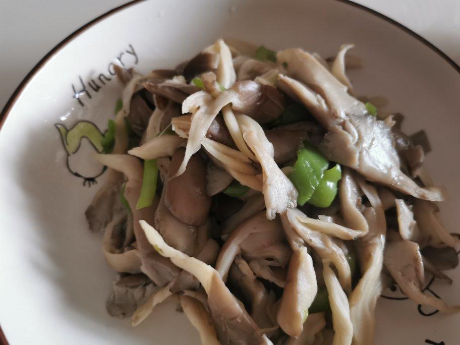 青椒炒蘑菇