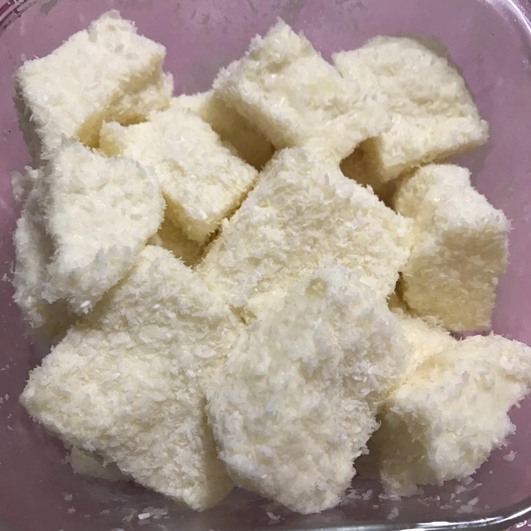 椰蓉牛奶小方