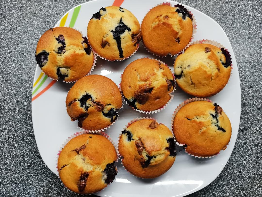 五招烤出一个蓬松湿软的空气玛芬蛋糕