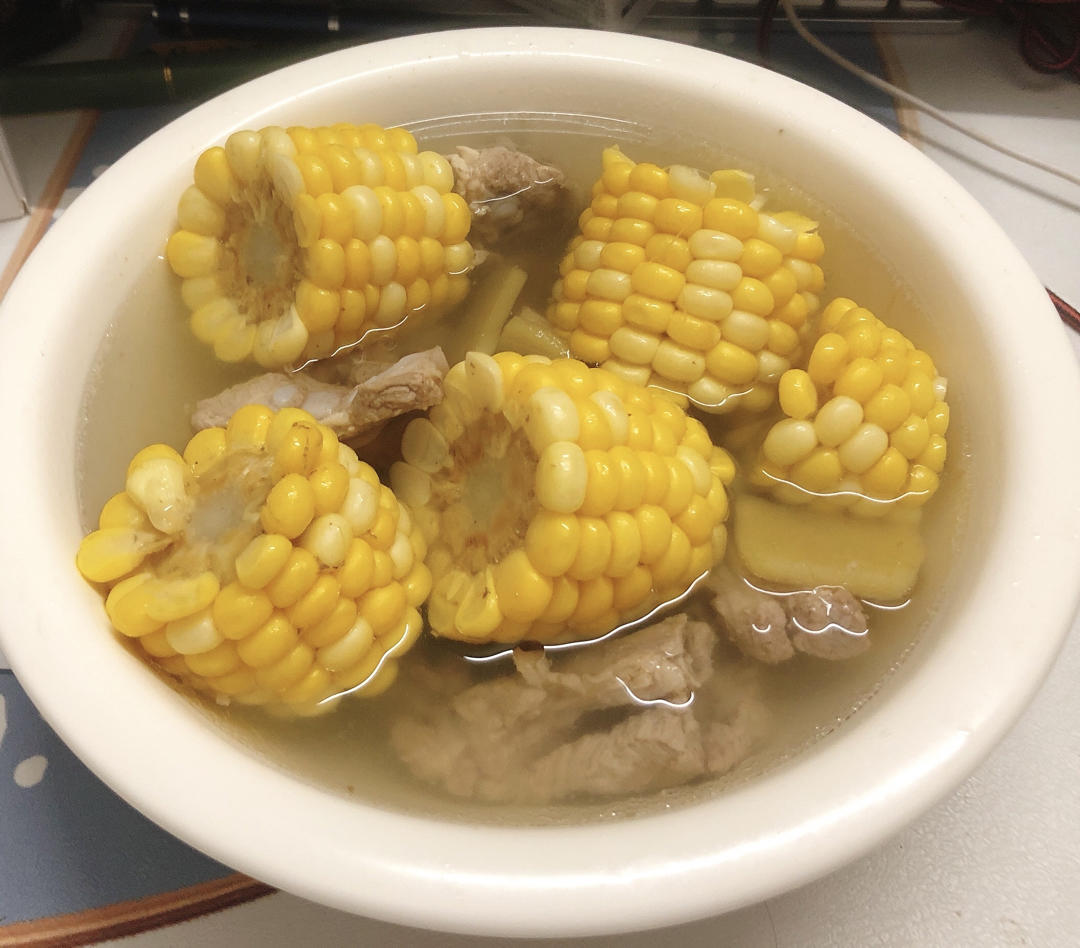 排骨玉米汤
