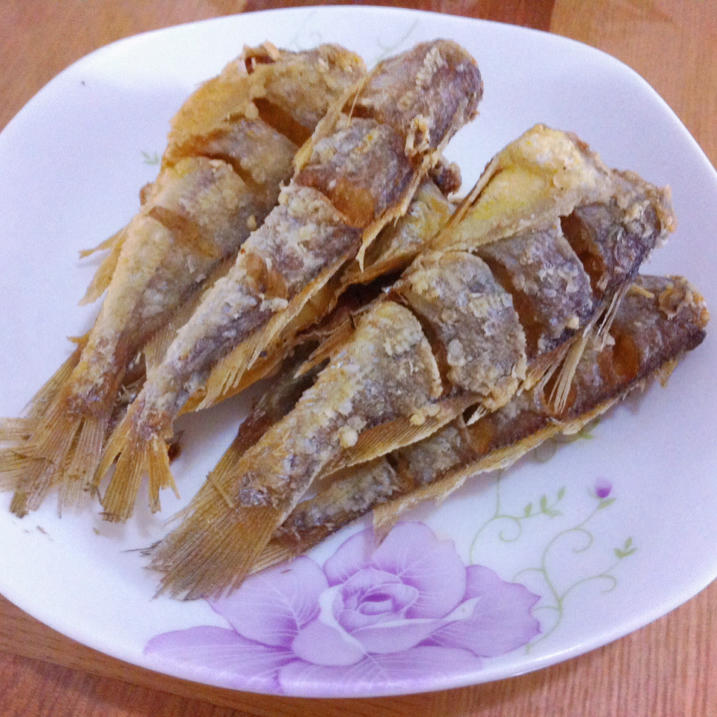 酥炸鲈鱼