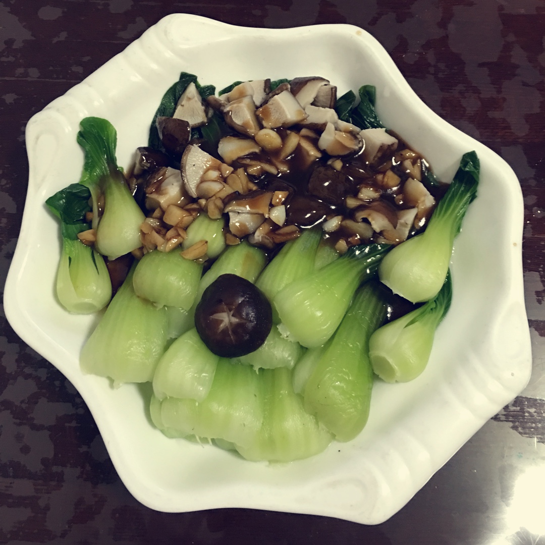 浇汁香菇油菜