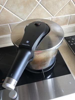 红豆沙小餐包：厨师机版（内附豆沙馅的做法）的做法 步骤2