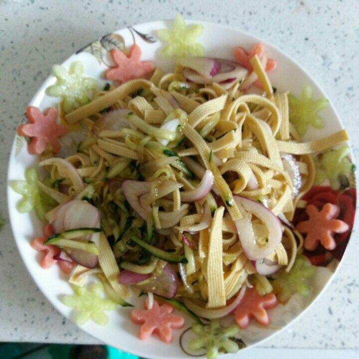 超好吃的凉拌菜( ´ ▽ ` )