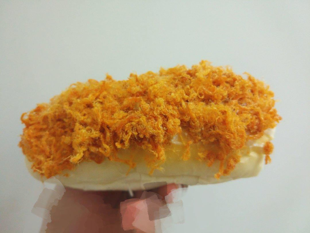 辣肉松面包