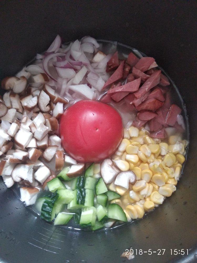 土豆牛肉蘑菇焖饭