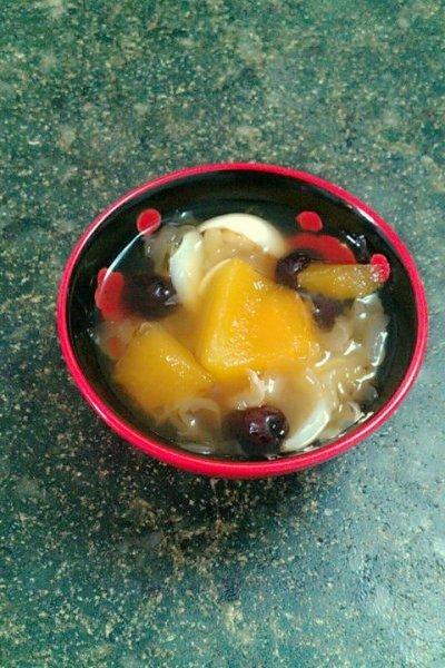 红枣木瓜银耳汤