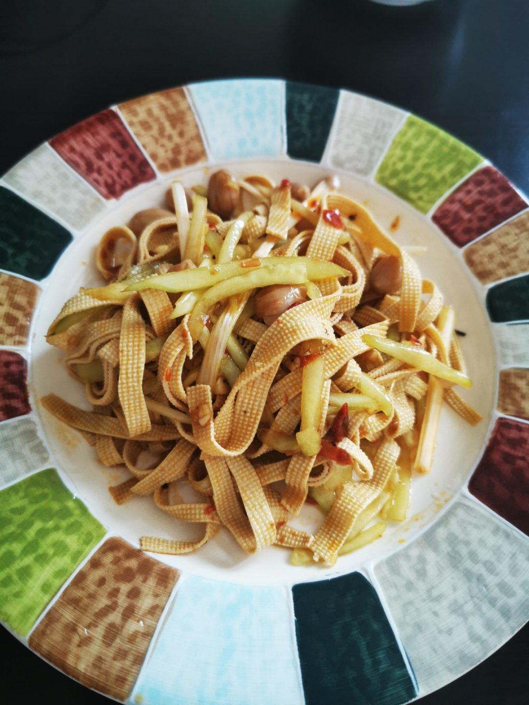 ㊙️巨好吃的凉拌豆皮❗️香辣过瘾连吃三天都不腻