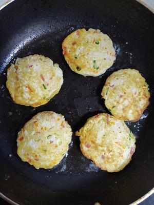 豆腐小饼(早餐饼)的做法 步骤4