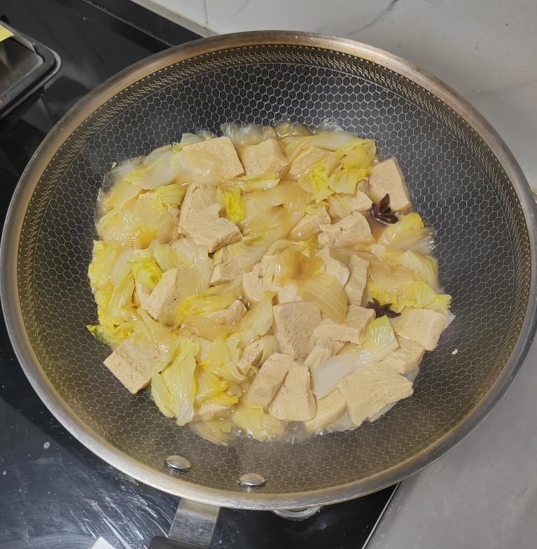 白菜炖冻豆腐
