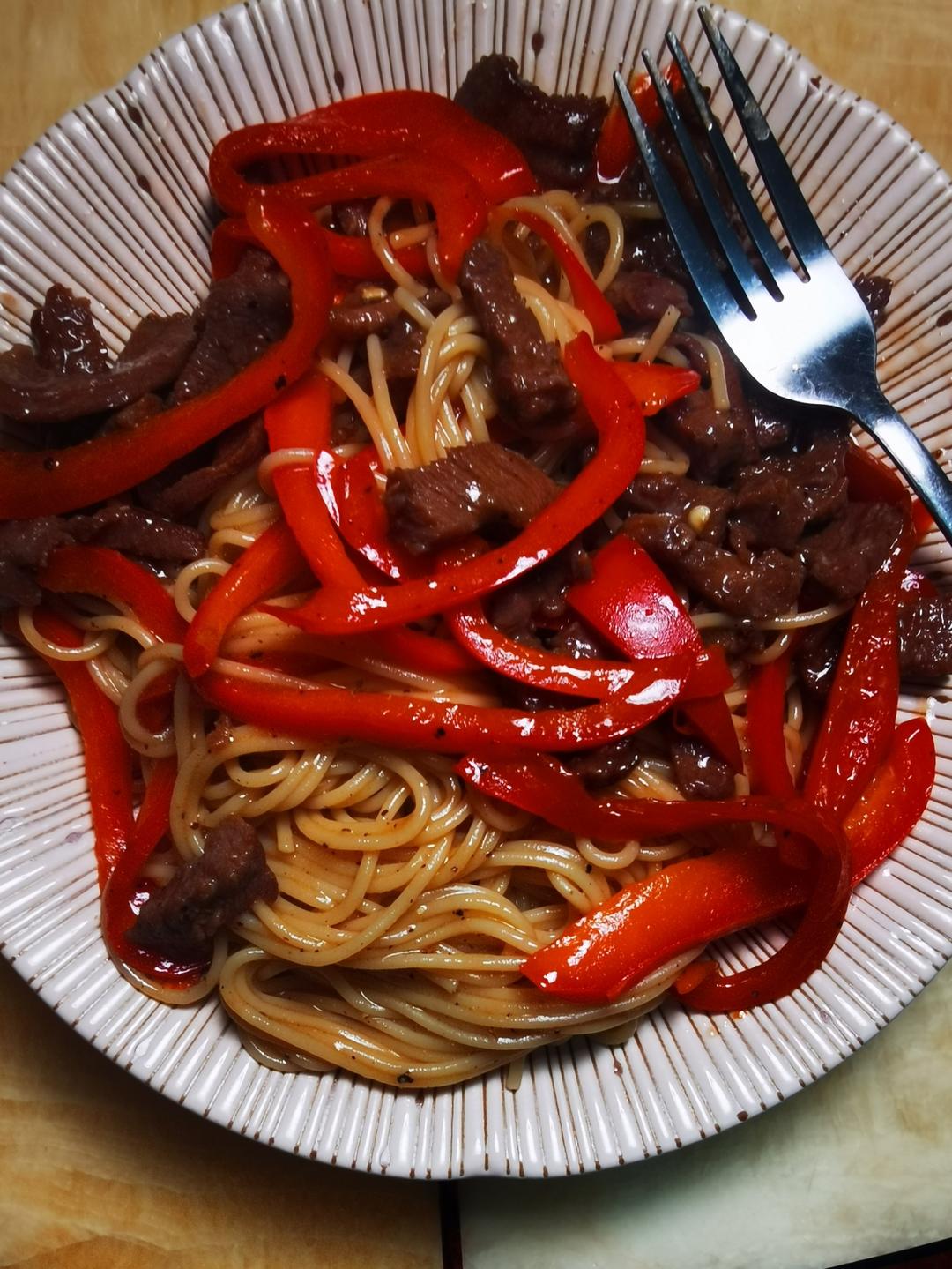 比餐厅好吃的黑椒牛柳意面🍝零失败简单教程