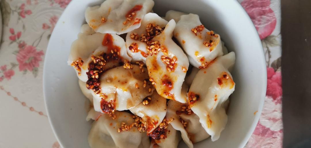 教你正确煮速冻饺子的方法，不干裂不破皮不粘锅！