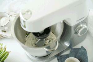 凯伍德厨师机食谱 - 青蛙挤挤面包的做法 步骤5
