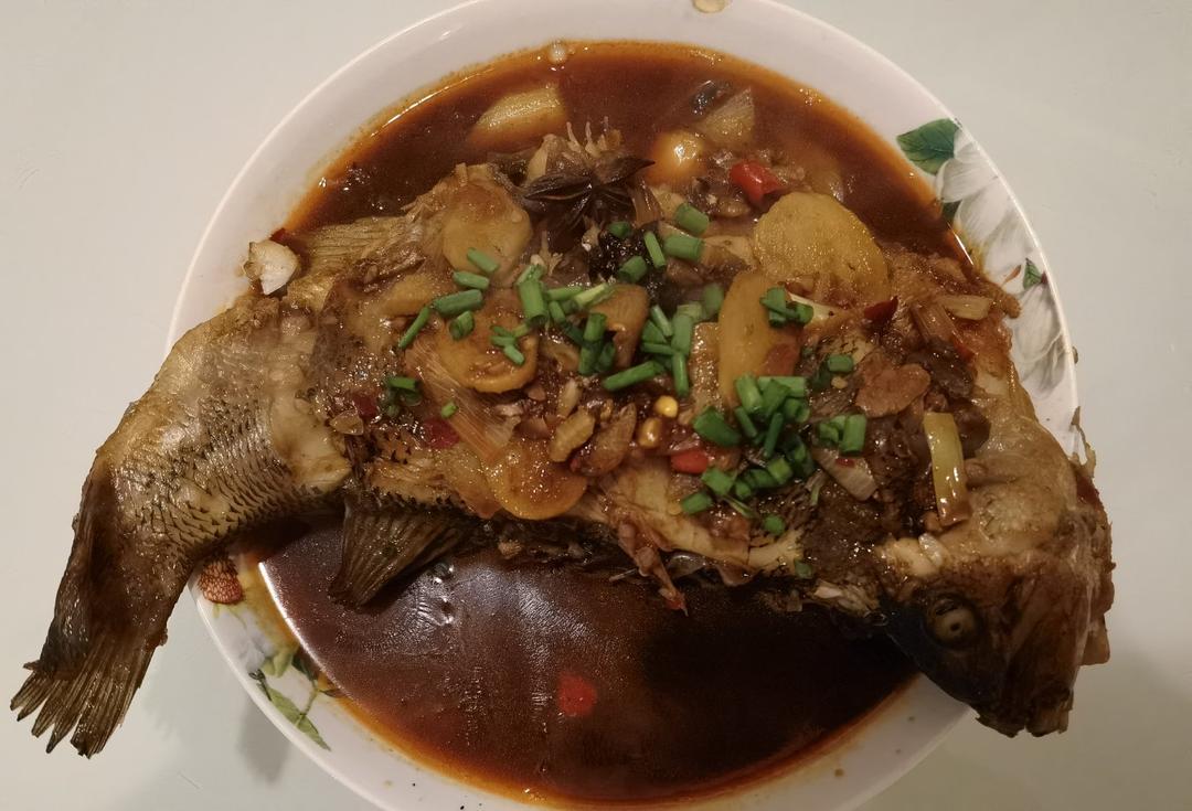 红烧鲈鱼