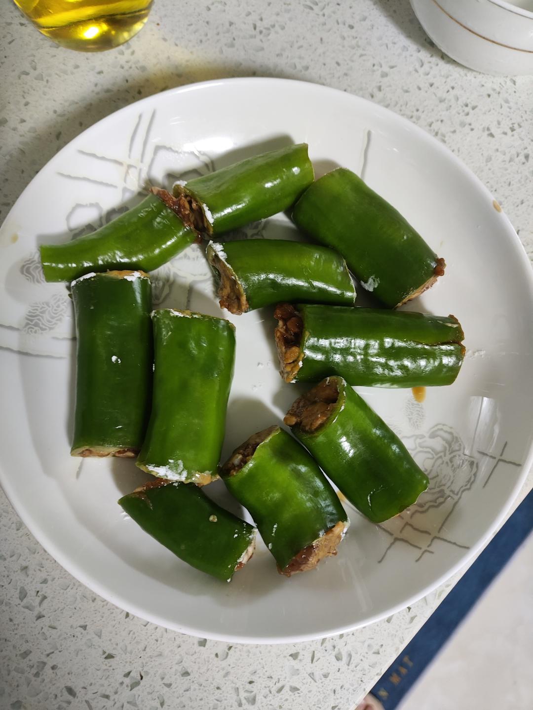 肉酿虎皮尖椒-你怎么那么好吃