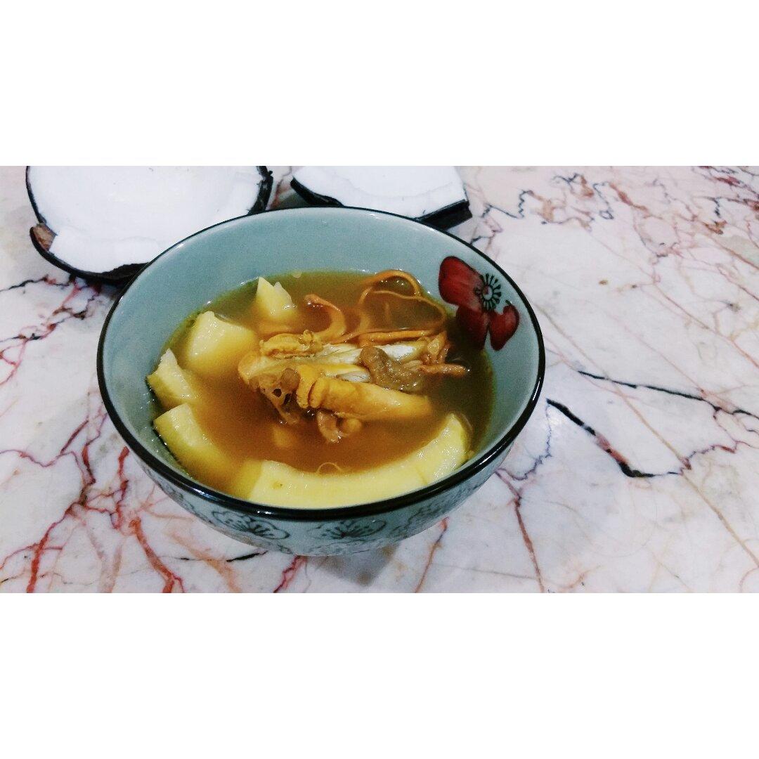 清甜椰子鸡汤