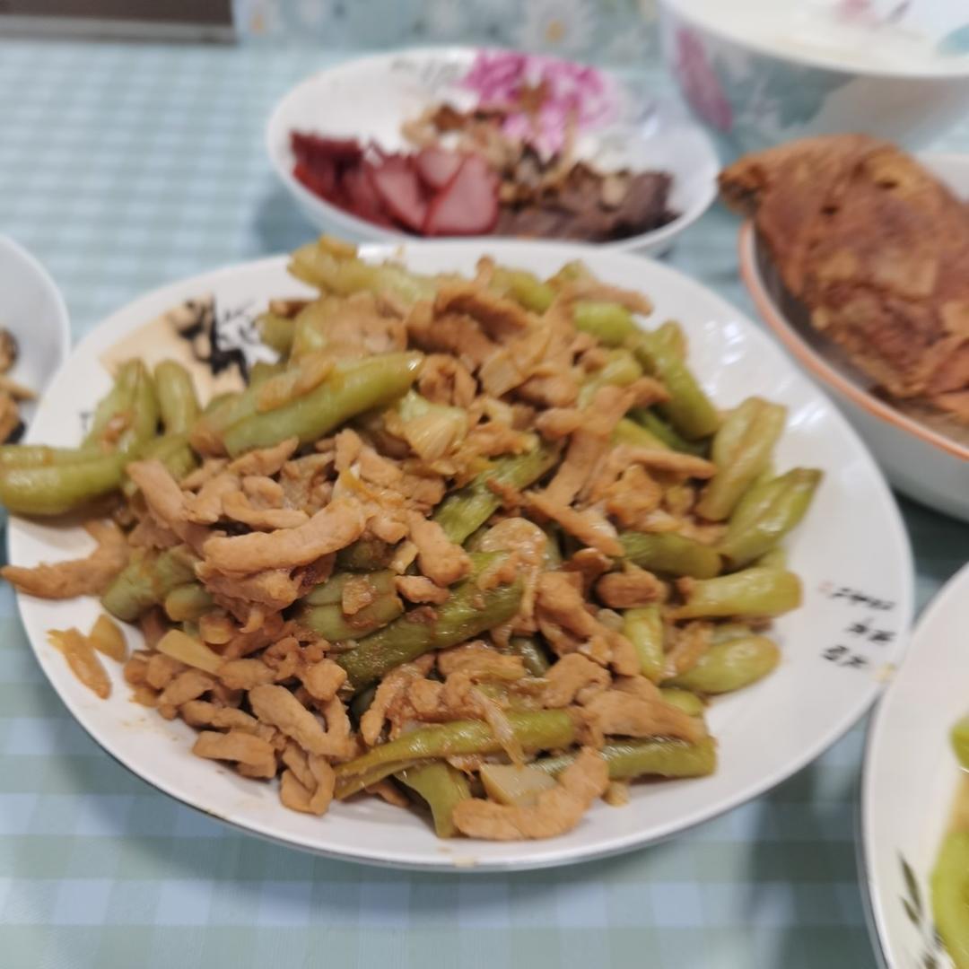 豆角炒肉丝