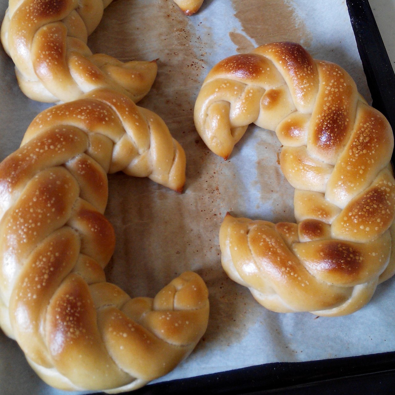 zhj做的五股辫子金牛角面包