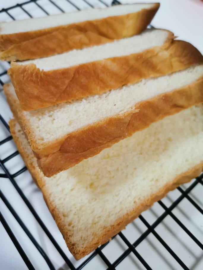 奶香超浓郁的淡奶油吐司（消灭淡奶油）