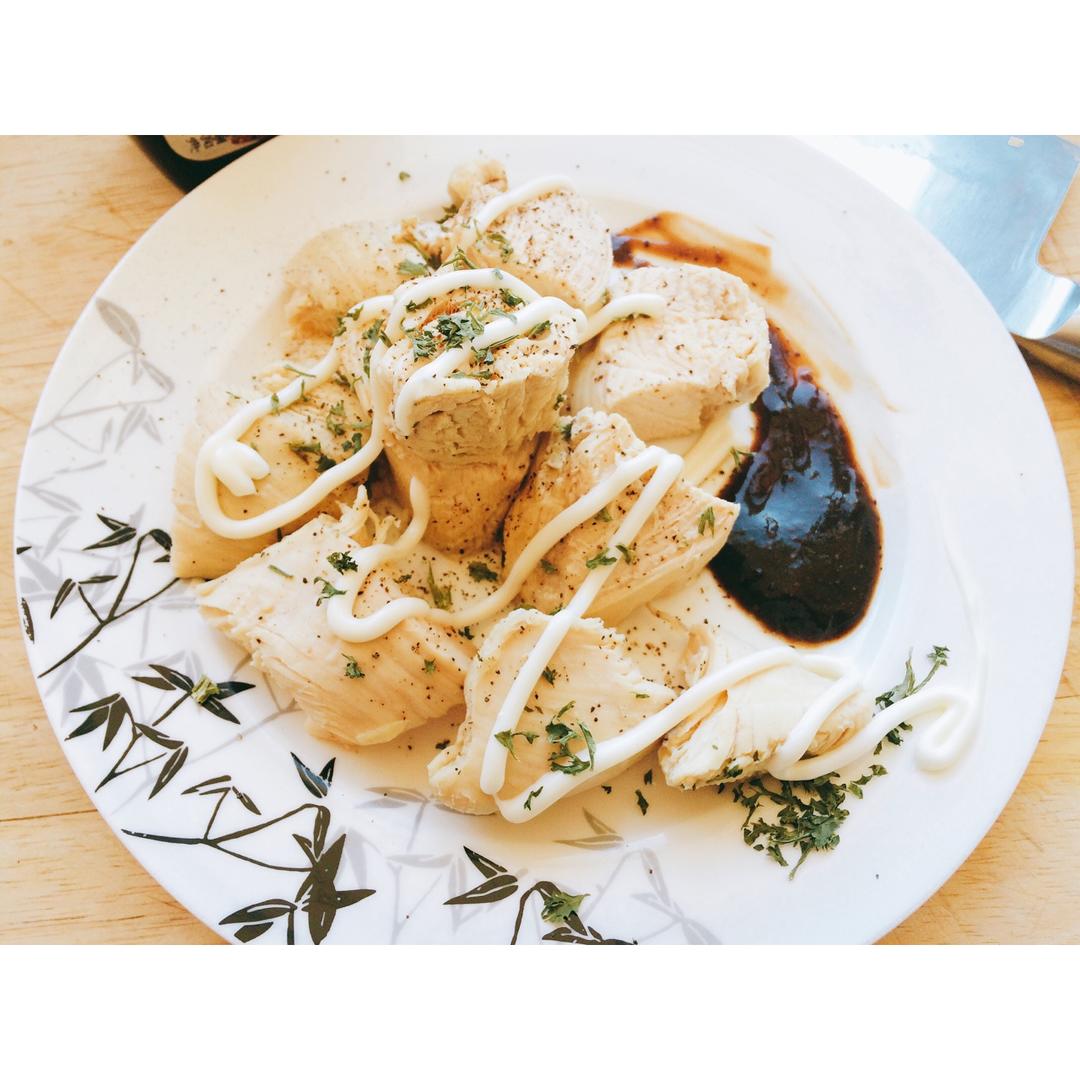 完美口感的水煮鸡胸肉 Poached Chicken Breast
