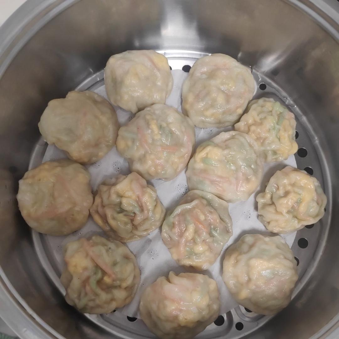 低脂低卡一口一个西葫芦鸡蛋素蒸包