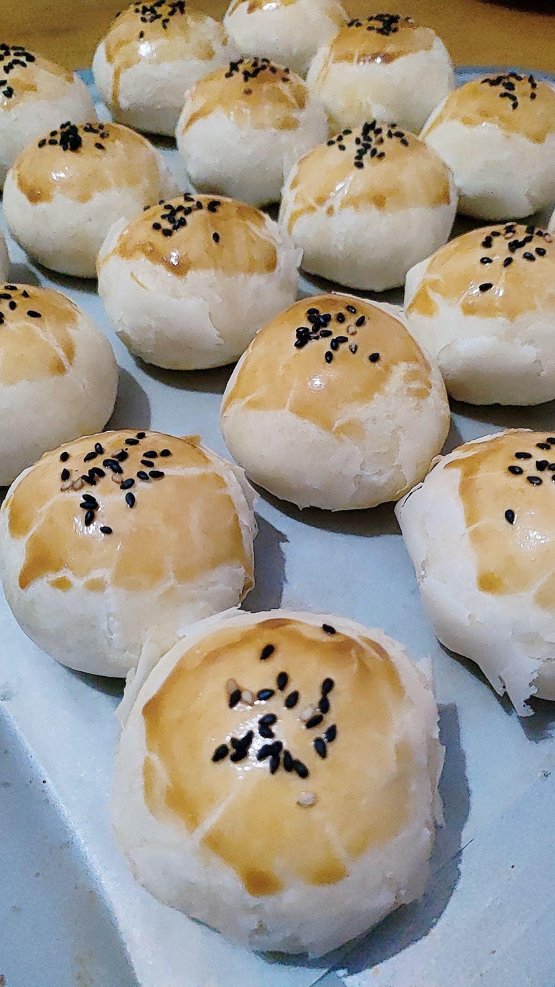 超简单 免揉 酥掉渣的蛋黄酥(超详细附全程视频)不破酥『万能酥皮』