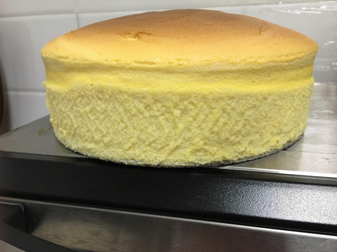 不开裂不回缩不掉皮的酸奶水浴法蛋糕