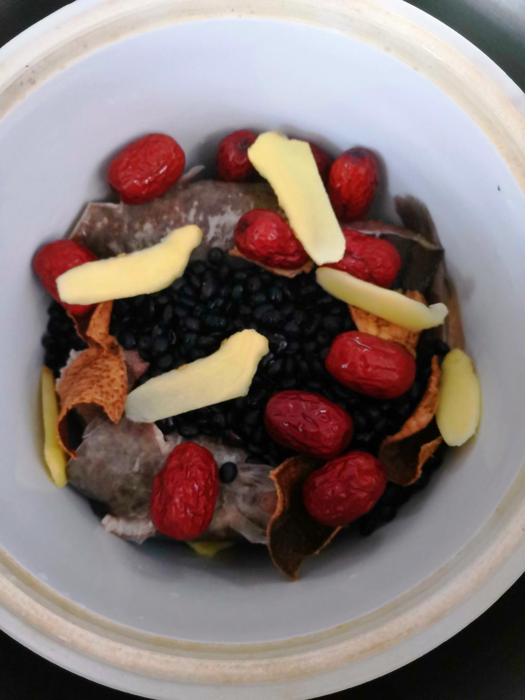 滋补黑豆鳅鱼汤