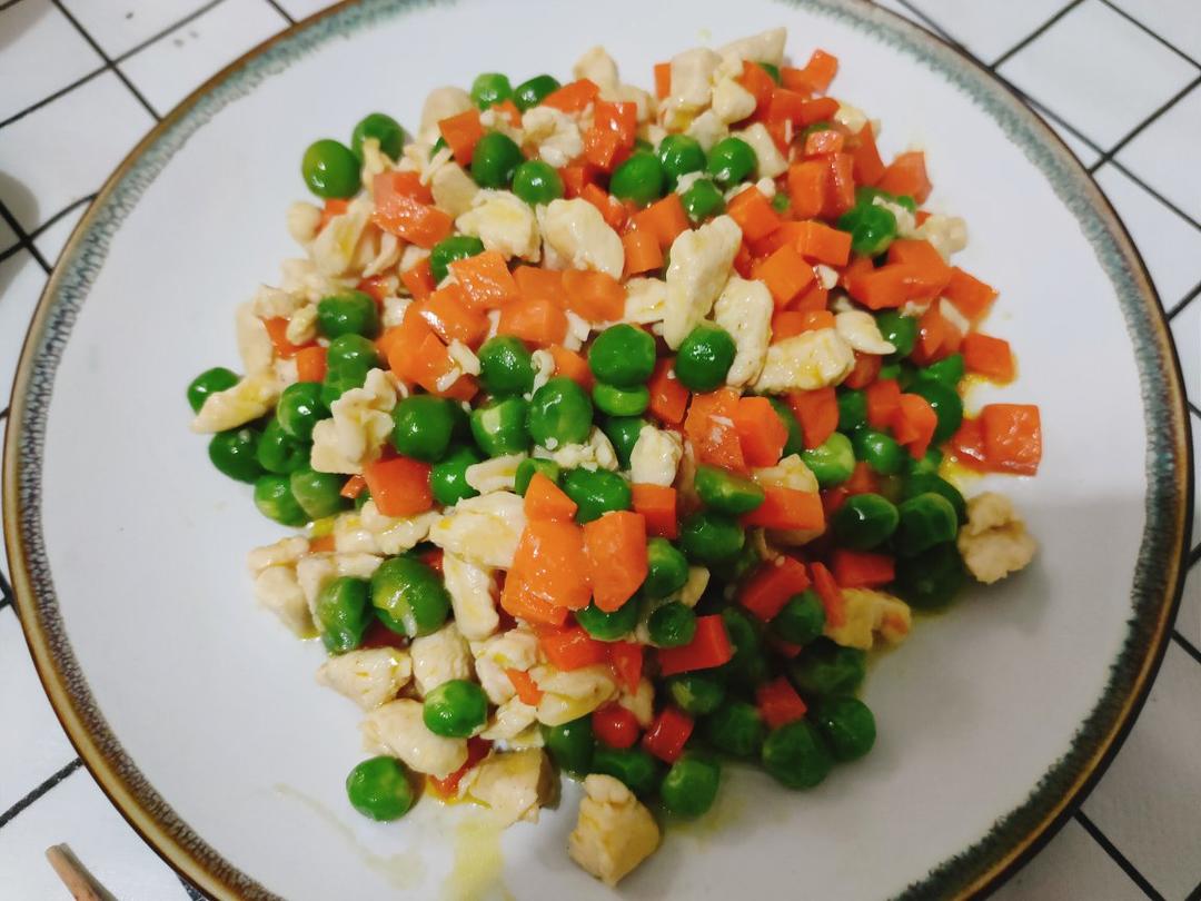 减脂餐！鸡胸肉炒三丁