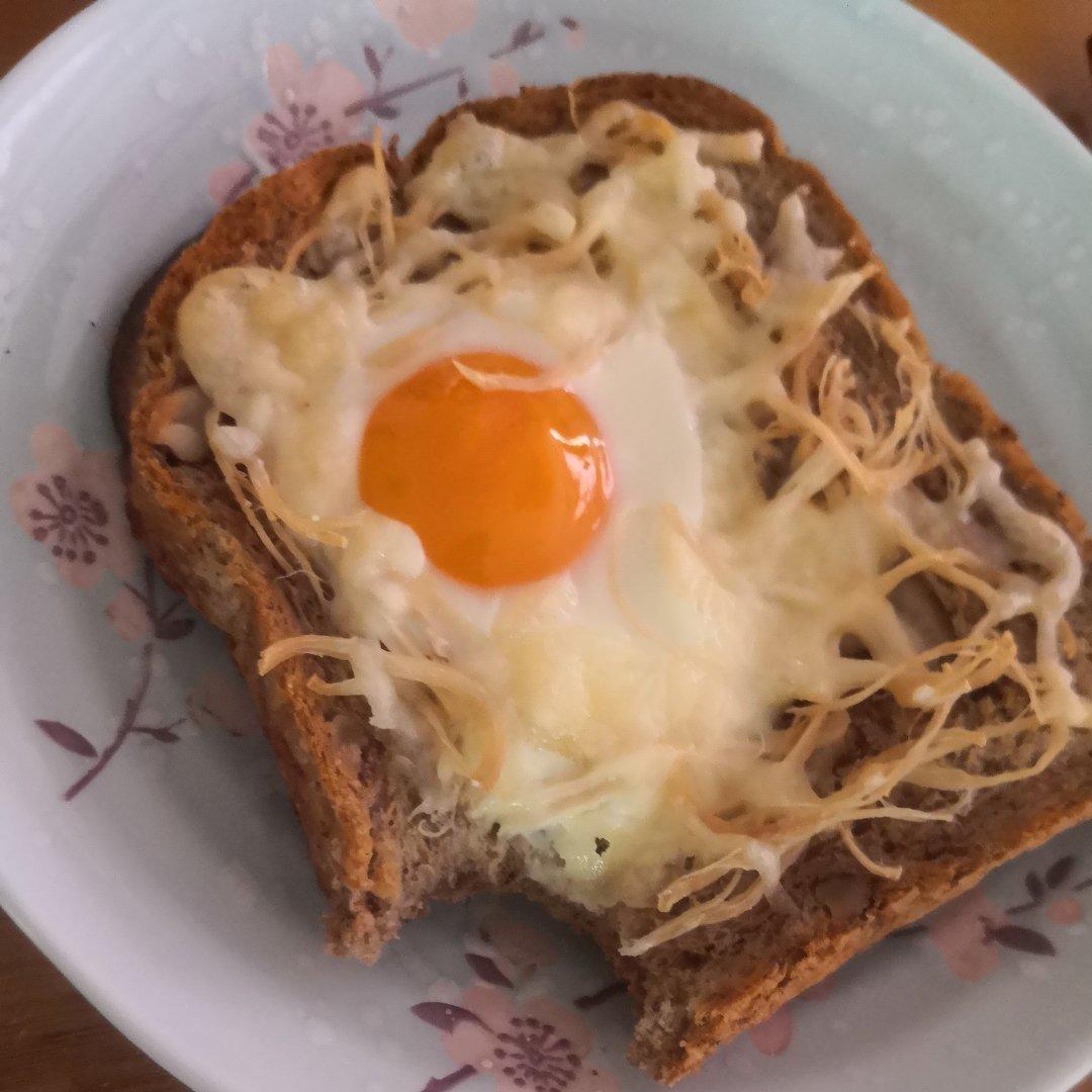 芝士火腿鸡蛋烤吐司
