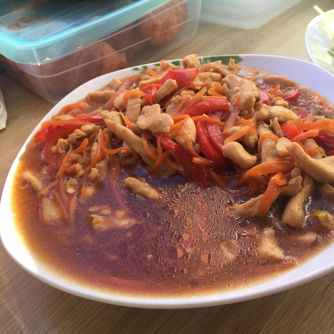 家庭版鱼香鸡肉丝，好吃到连汤汁都剩不下！