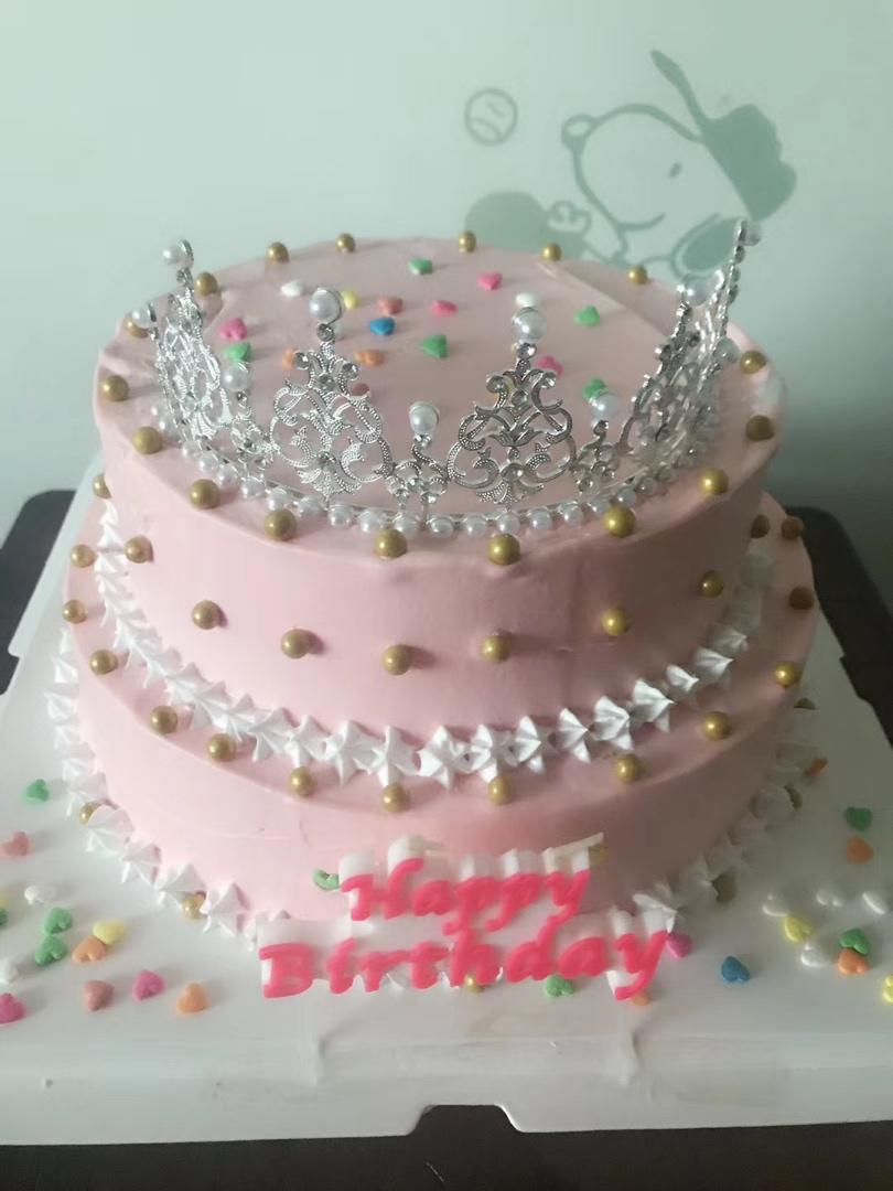皇冠生日蛋糕