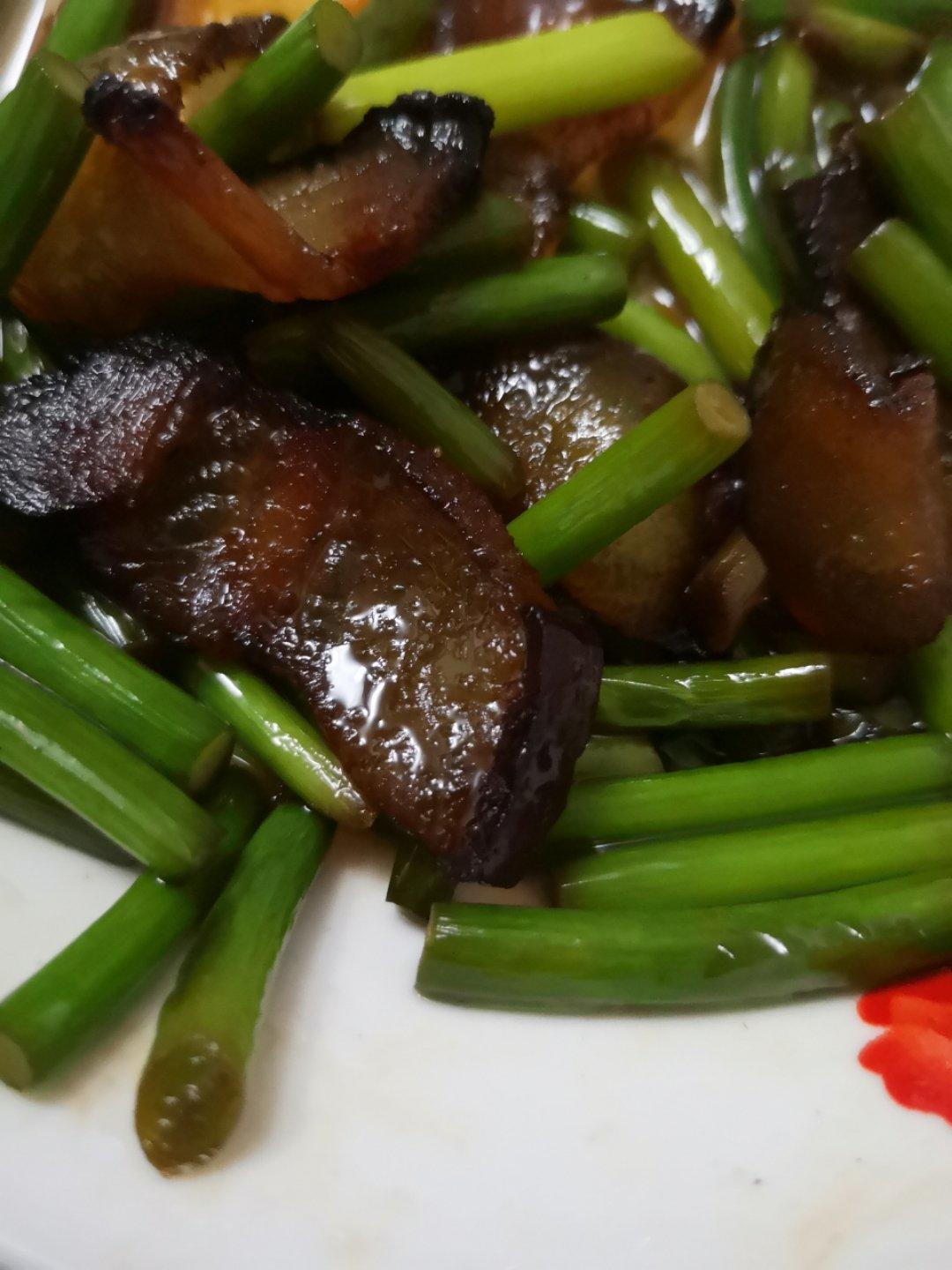 腊肉炒蒜苗
