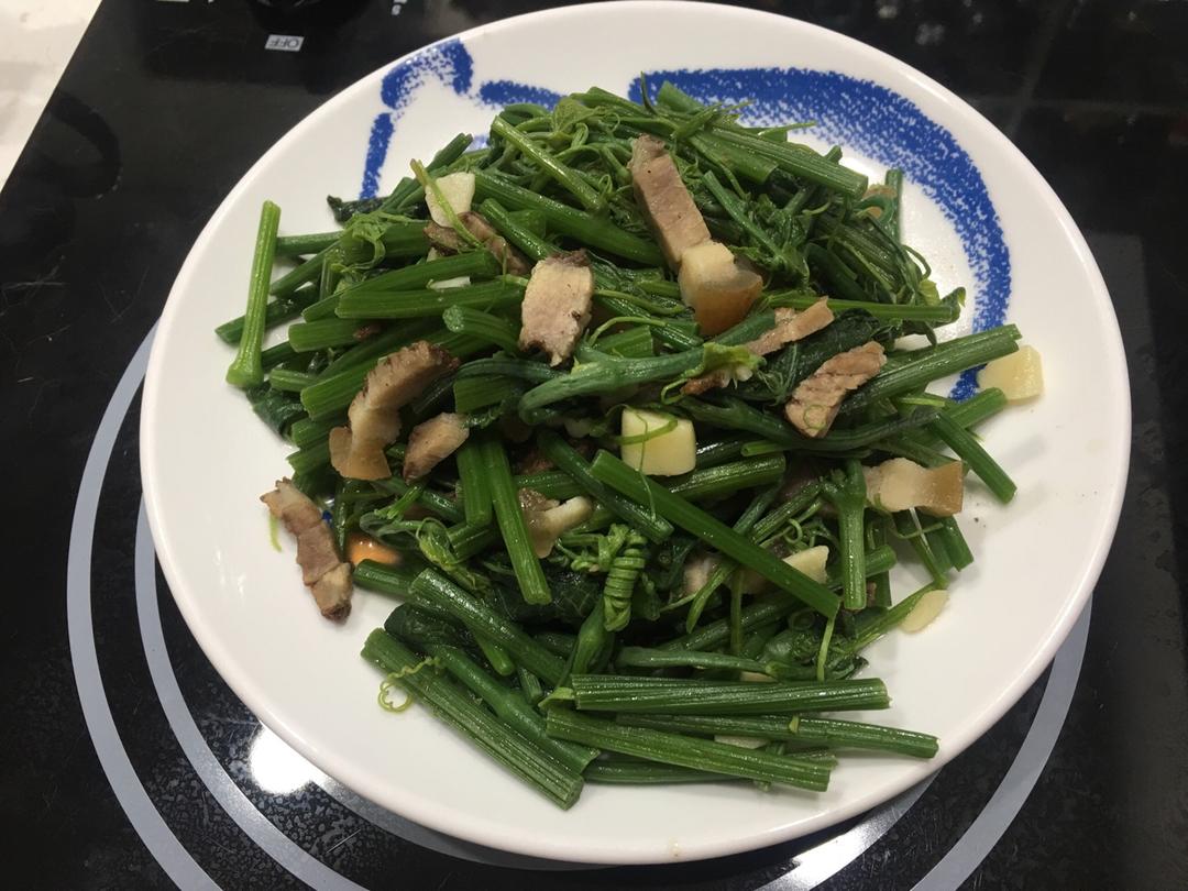 清炒龙须菜