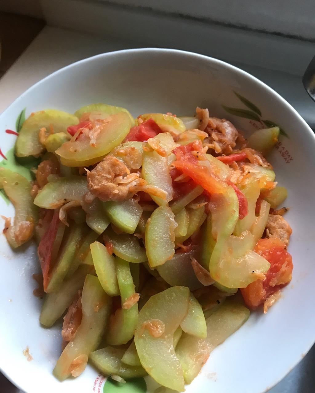 stillkk做的虾皮番茄炒夜开花