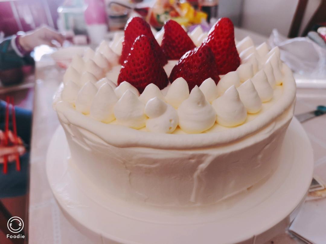《Tinrry+》超经典的日式草莓奶油蛋糕 2.0版本（6寸配方）