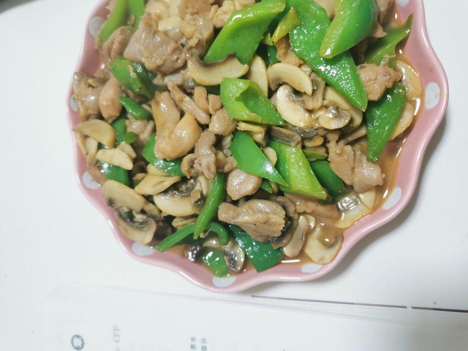 口蘑炒鸡丁