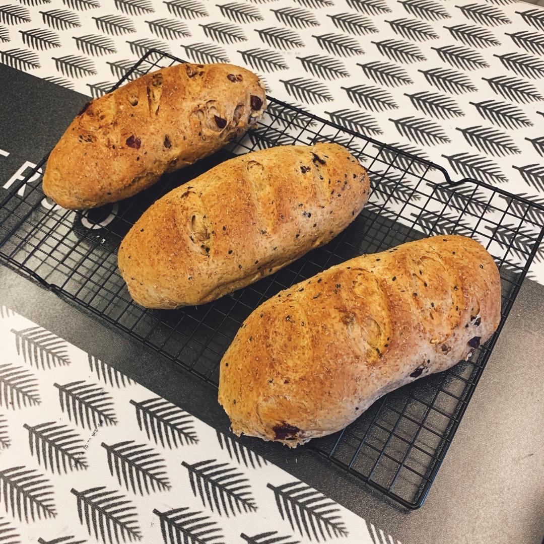 蔓越莓全麦黑糖面包