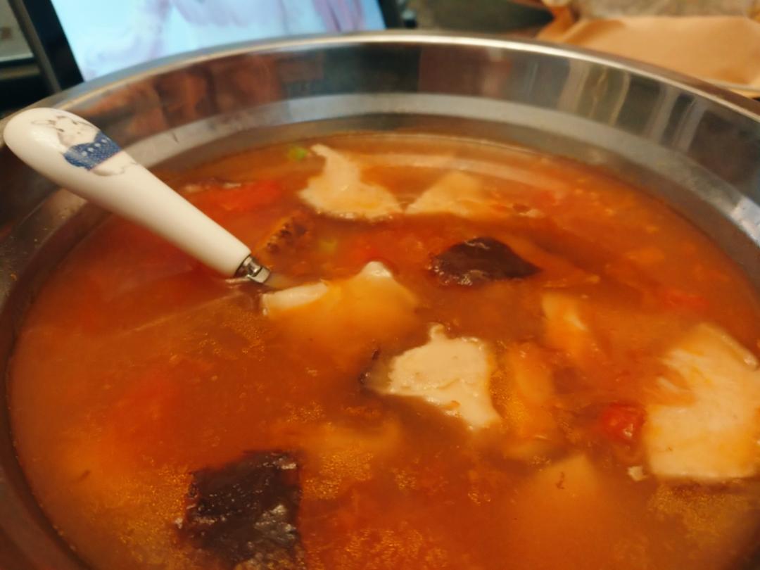 有肉感的蘑菇番茄汤