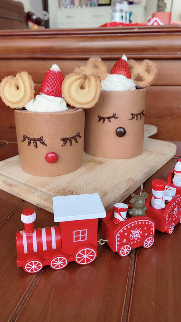 圣诞麋鹿蛋糕卷