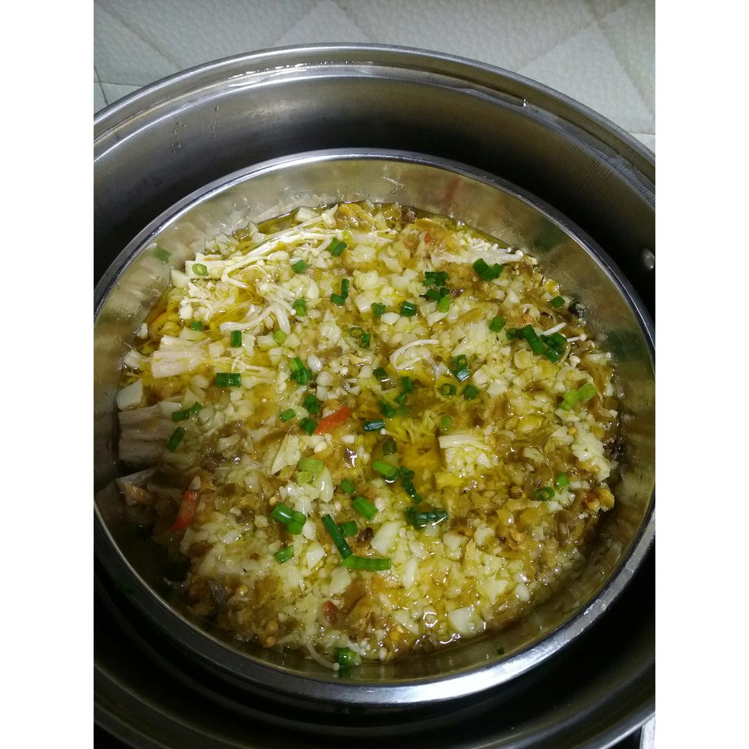 蒜蓉蒸金针菇