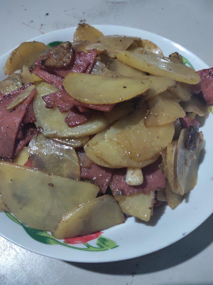 ㊙️好吃到多吃一碗饭的👍🏻［孜然培根土豆片］