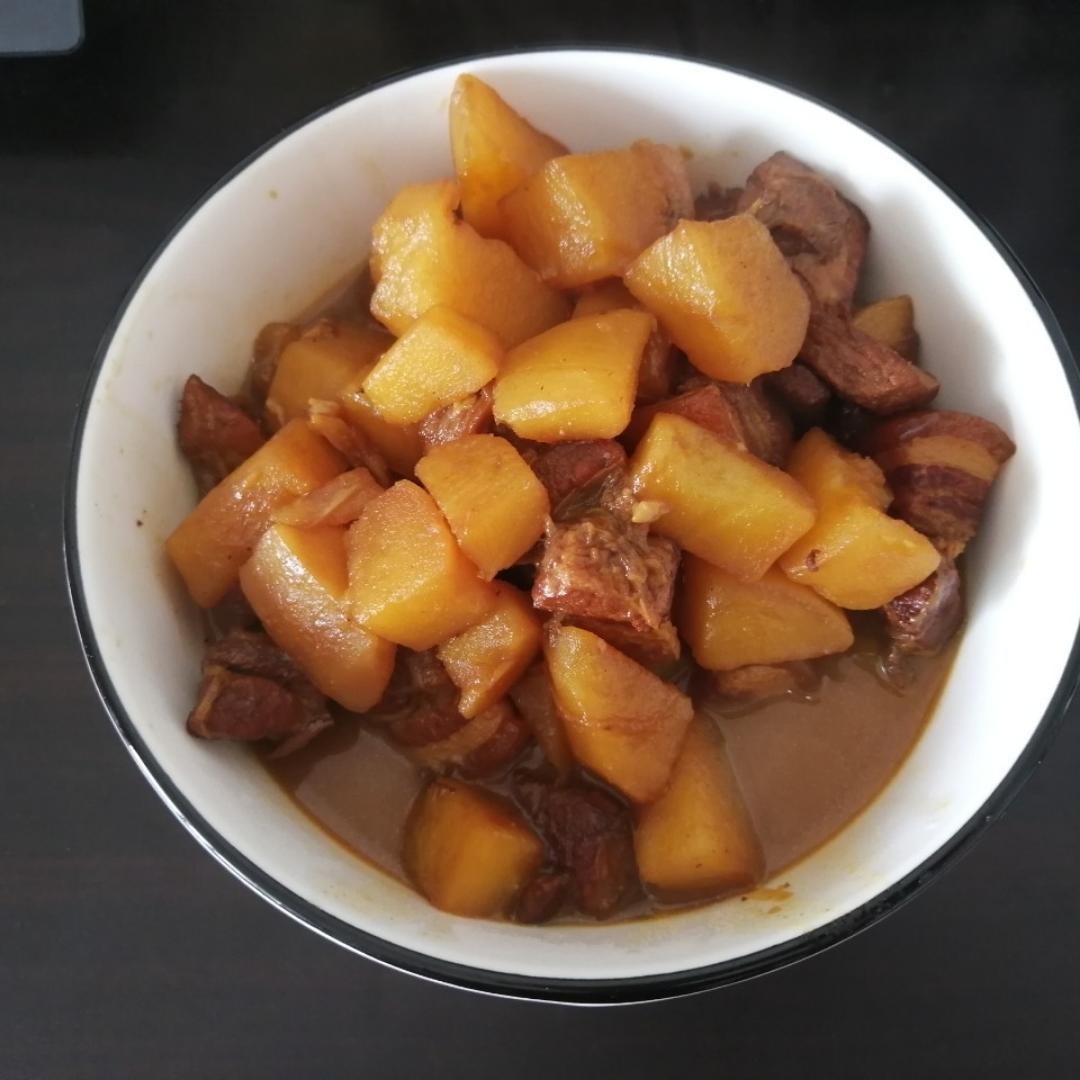 红烧肉炖土豆（丝毫不腻）