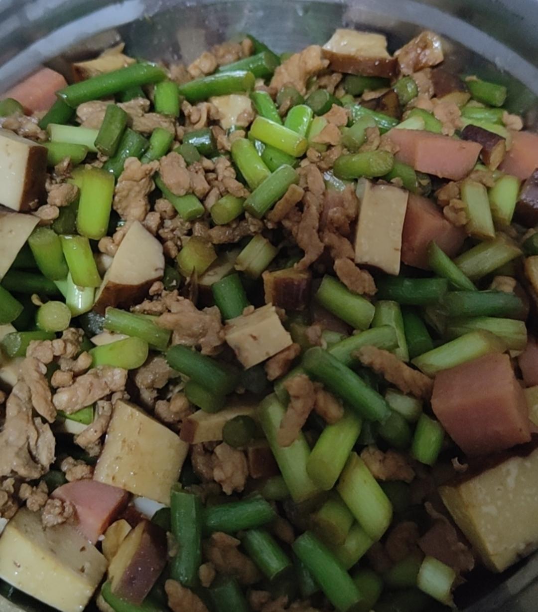 超下饭的蒜苔炒肉末