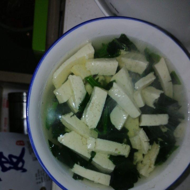 简单菠菜豆腐汤