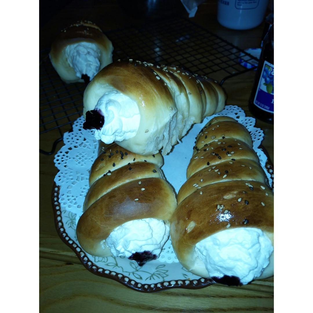 牛角面包卷 Bread Cone