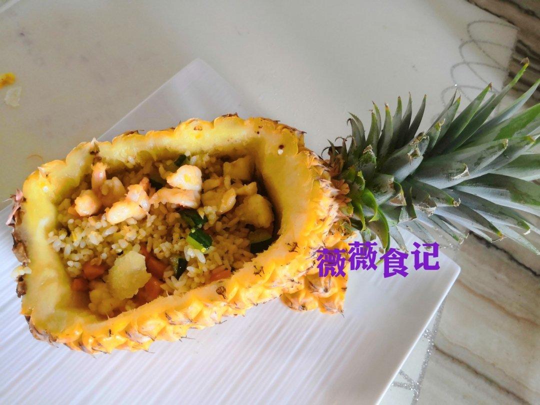 孩子们喜欢的泡芙草莓蛋糕来了