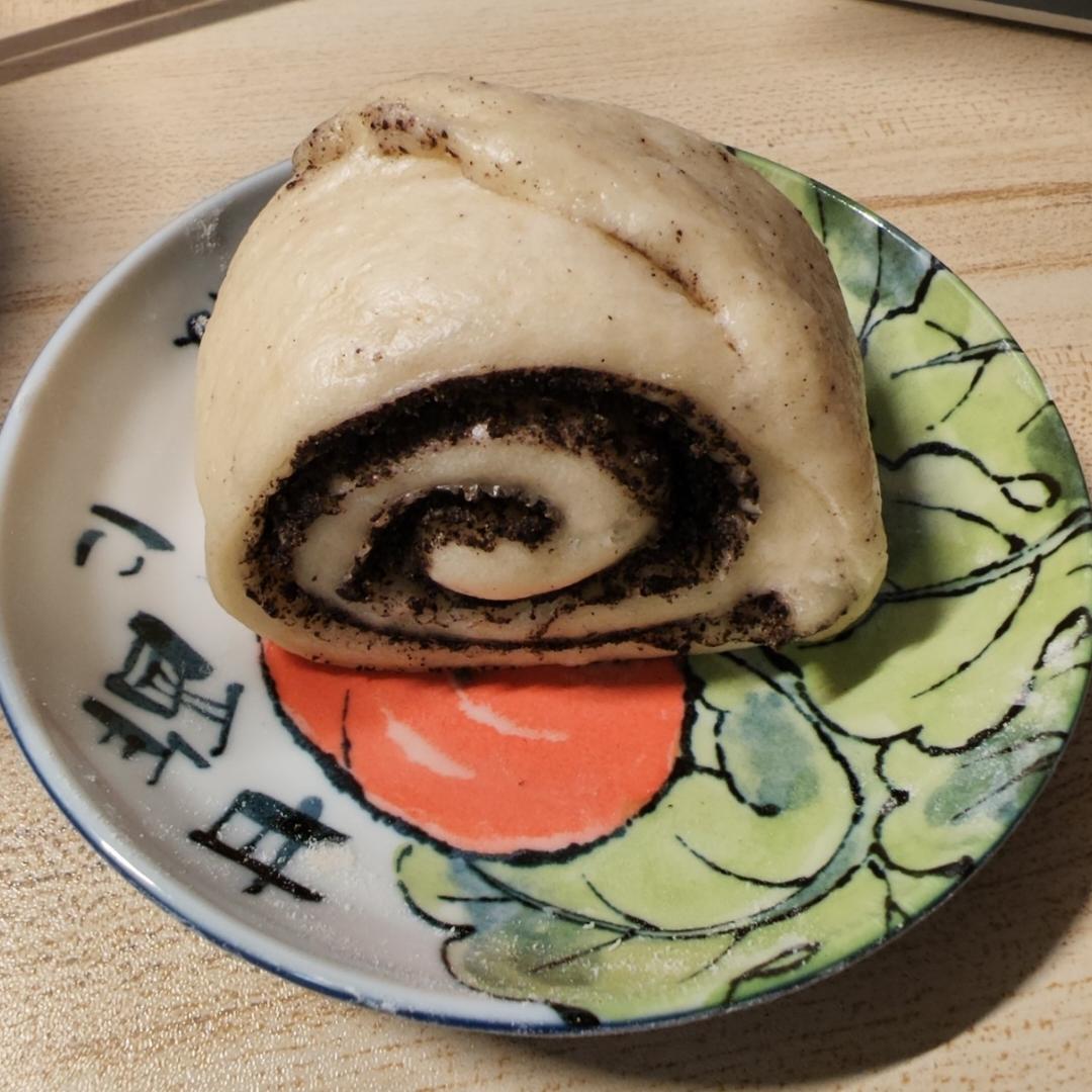 黑芝麻花生卷馒头